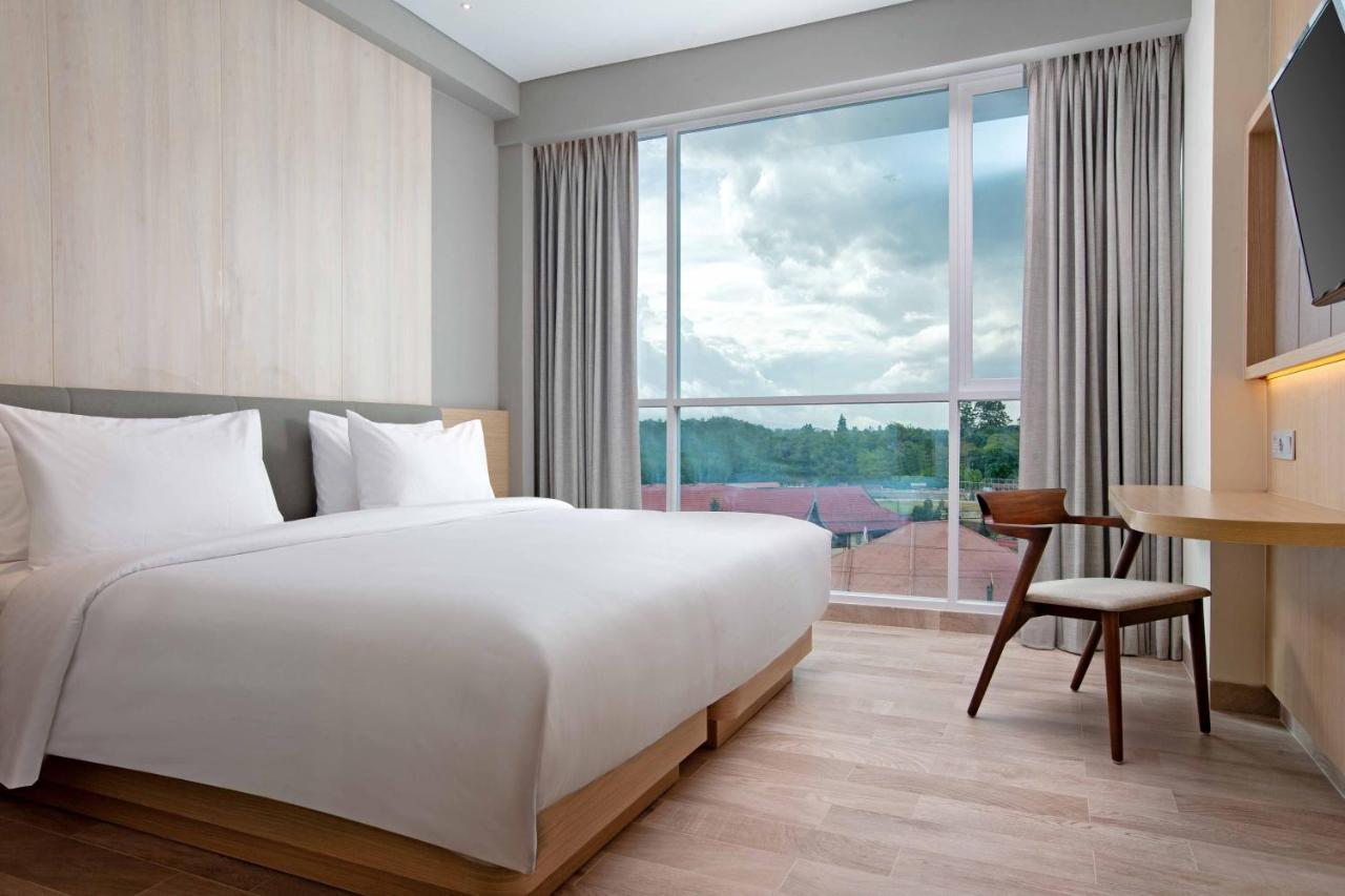 Hotel Santika Букиттинги Экстерьер фото