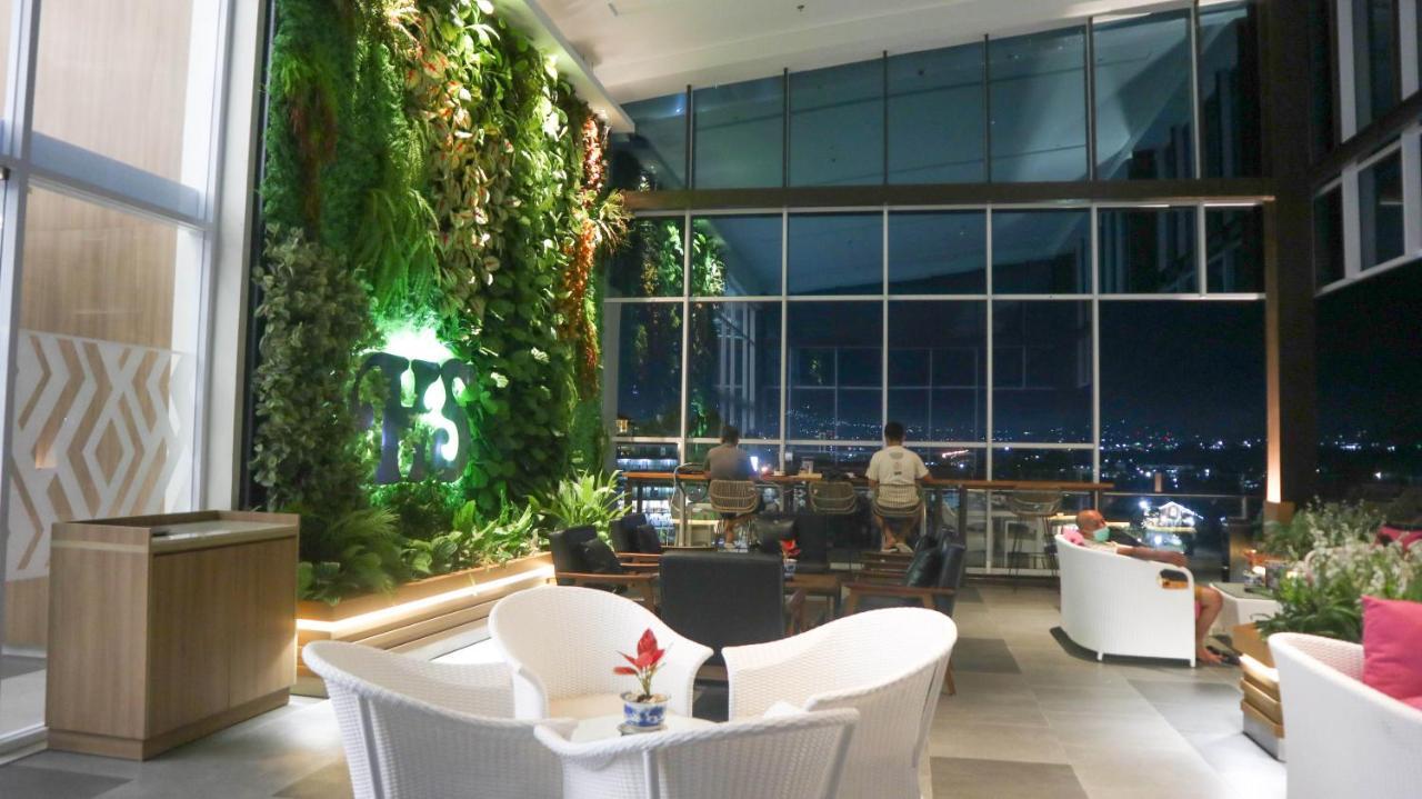 Hotel Santika Букиттинги Экстерьер фото